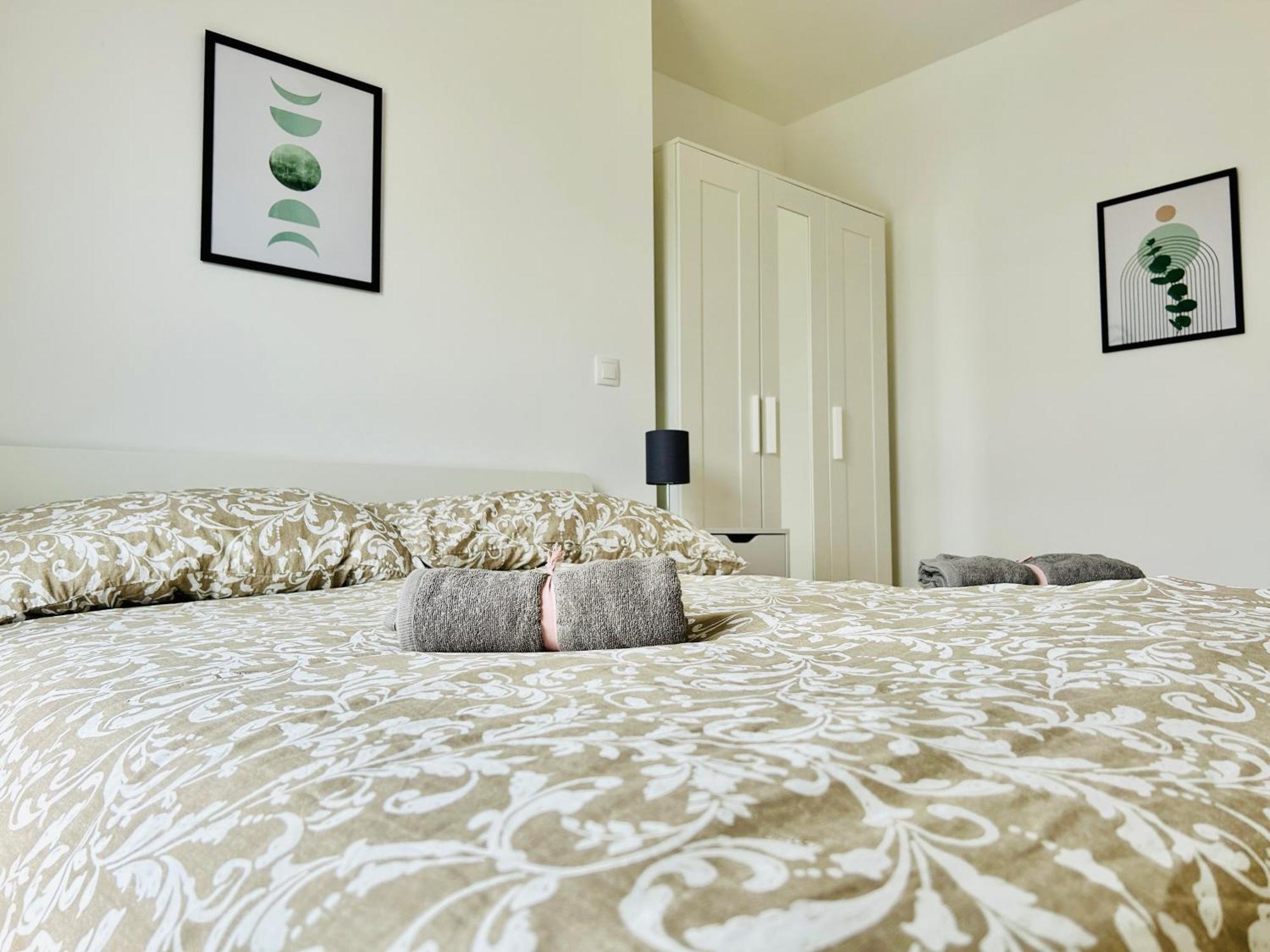 Modern Apartment With Balcony & Free Parking - Nearby Metro Βιέννη Εξωτερικό φωτογραφία