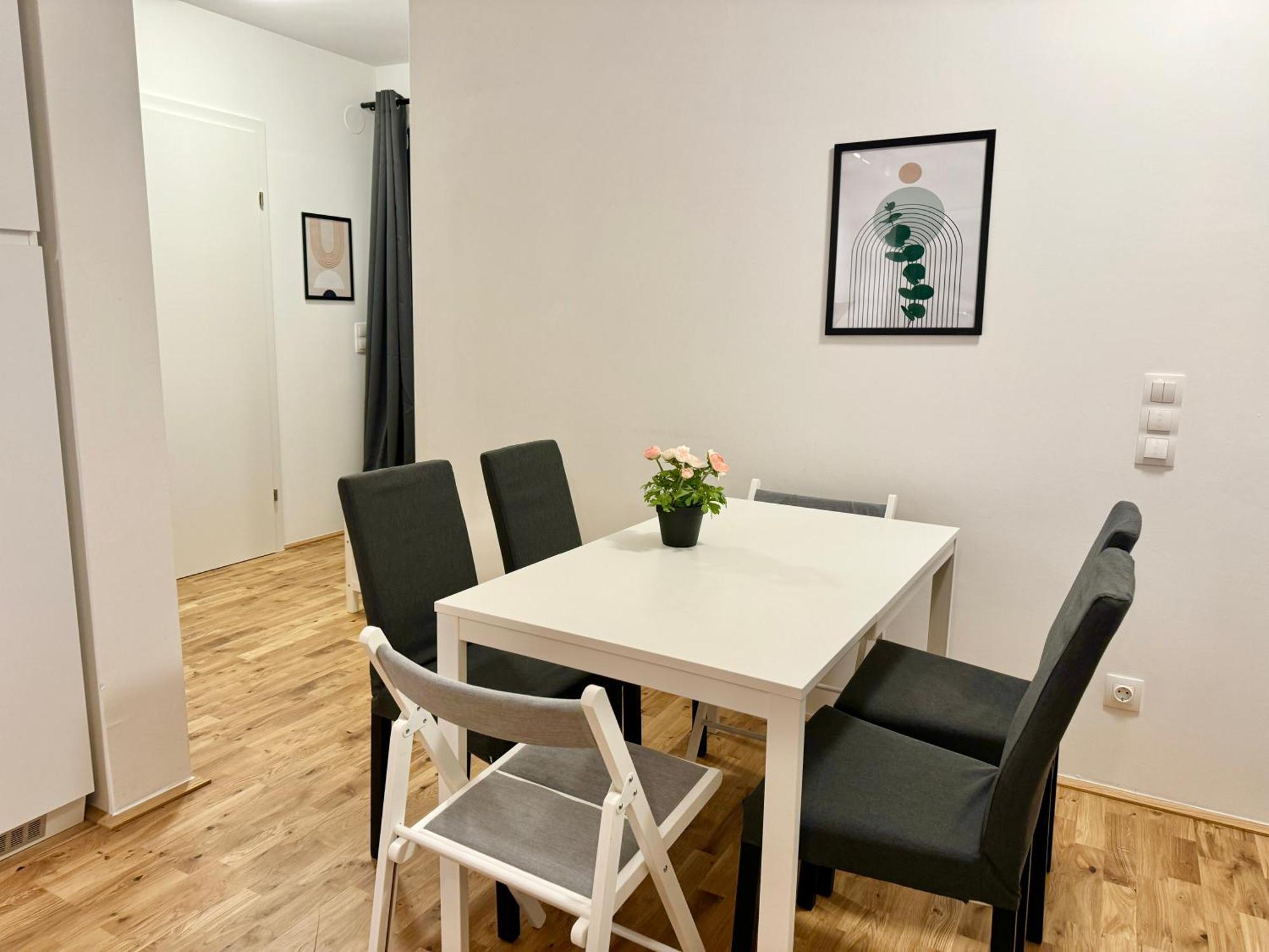 Modern Apartment With Balcony & Free Parking - Nearby Metro Βιέννη Εξωτερικό φωτογραφία