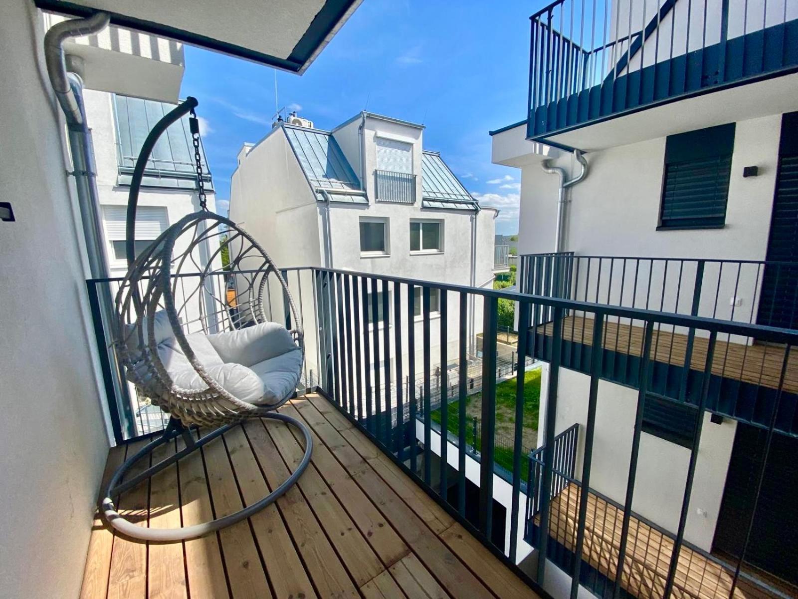 Modern Apartment With Balcony & Free Parking - Nearby Metro Βιέννη Εξωτερικό φωτογραφία