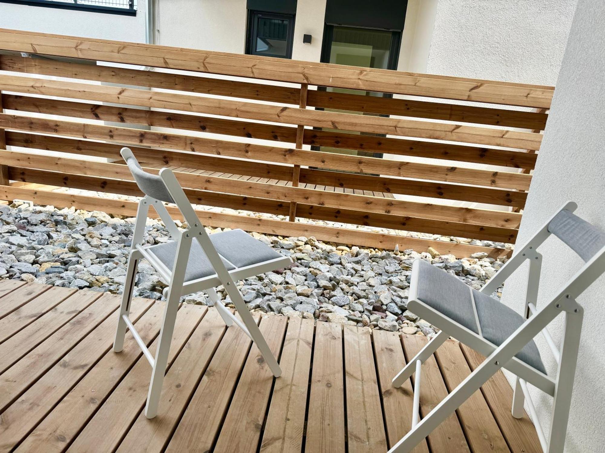 Modern Apartment With Balcony & Free Parking - Nearby Metro Βιέννη Εξωτερικό φωτογραφία
