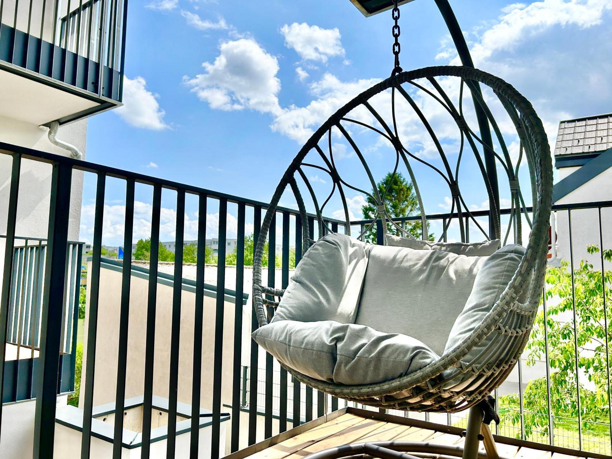 Modern Apartment With Balcony & Free Parking - Nearby Metro Βιέννη Εξωτερικό φωτογραφία